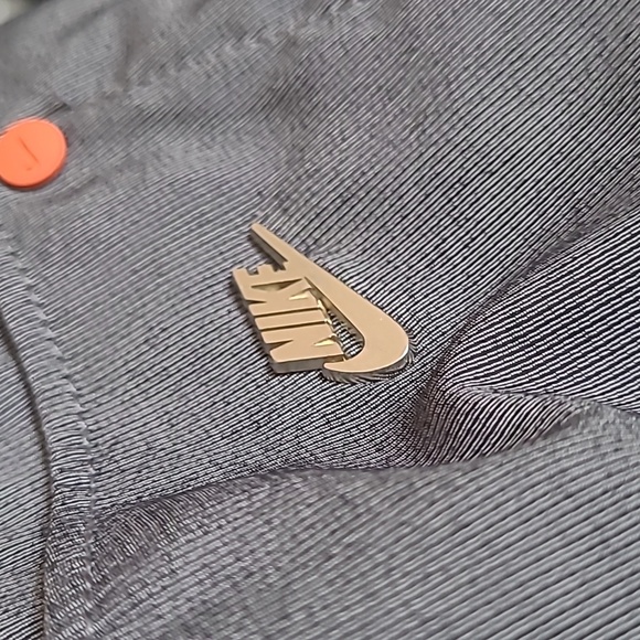 Nike Boys lightweight jacket - Picture 4 of 16